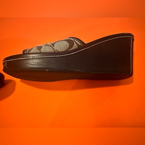 Brown Coach Signature Fabric Platform Wedges Sandals 8M - Picture 7 of 14